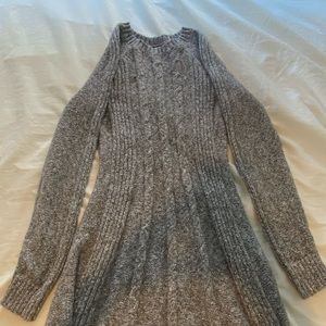 Long sleeve midi knit dress